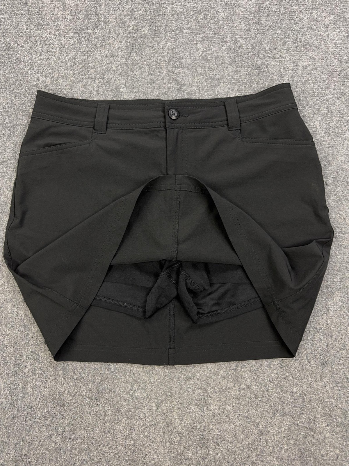 Eddie Bauer Skort Womens 10 Black Stretch Lined Pockets Golf Hiking Outdoor
