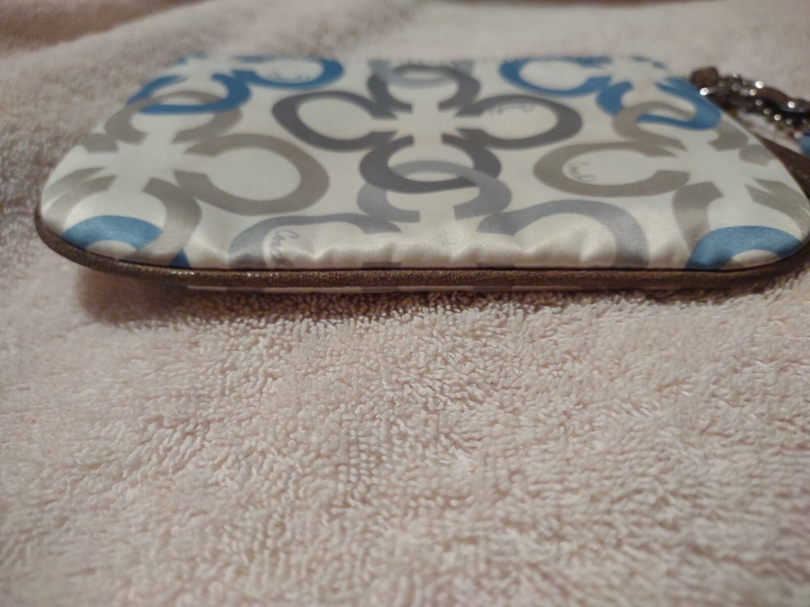 COACH F48898 MULTI COLOR CLOVER PRINT SMALL WRISTLET
