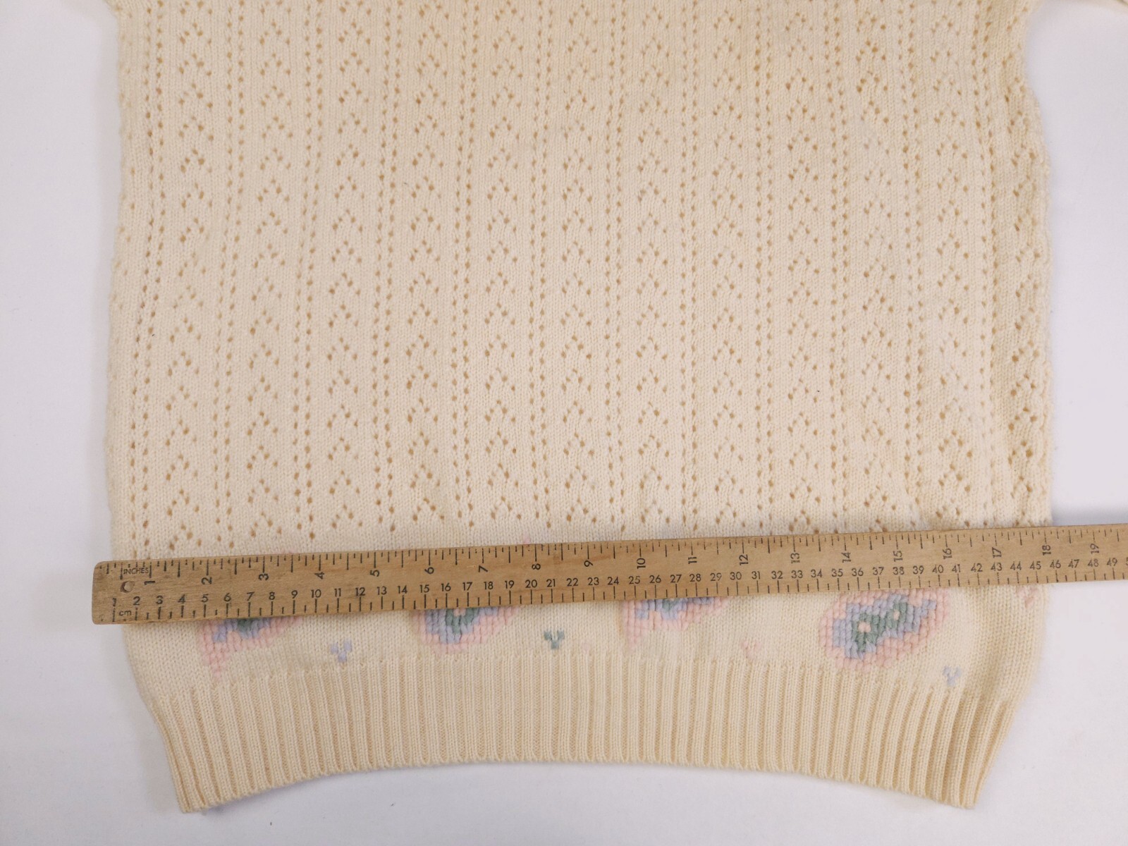 J.G. Hook Vintage Wool Cream Pointelle Needlepoint Embroidered Sweater Medium