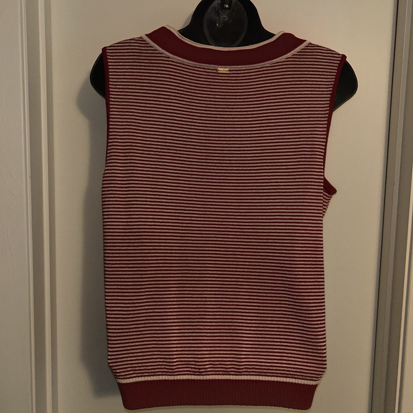 St.John Red White Striped Sleeveless Knit Top Mock Neck Rayon Wool blend Size M