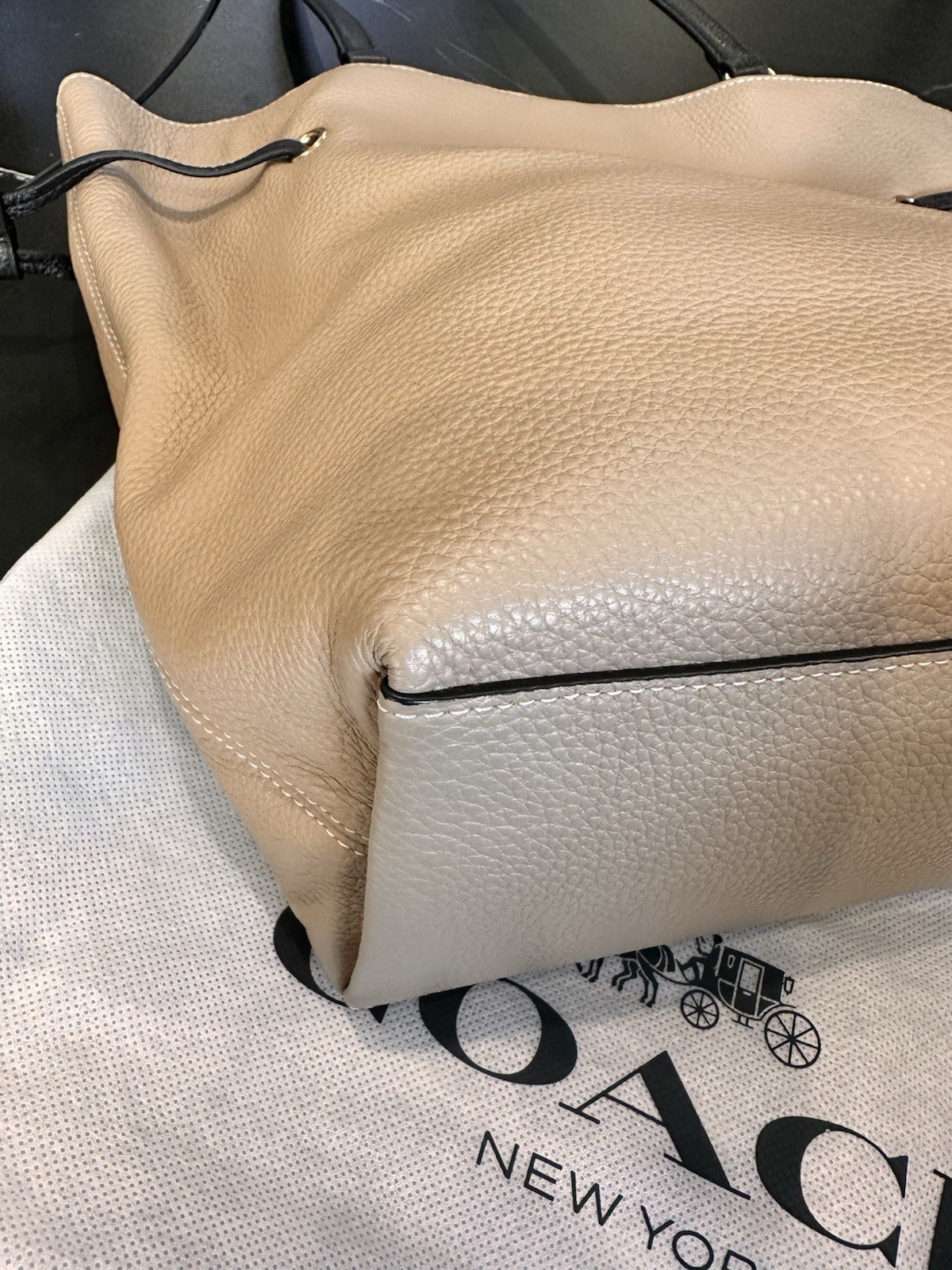 COACH Auth Andy Horse & Carriage Leather Tote Bag Beige Taupe Casual Authentic