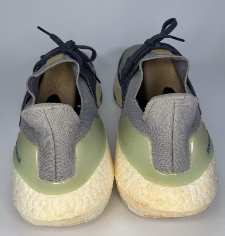 Adidas UltraBoost 22 Halo Silver / Shadow Navy / Linen Green GX9158 Men Sz 11.5