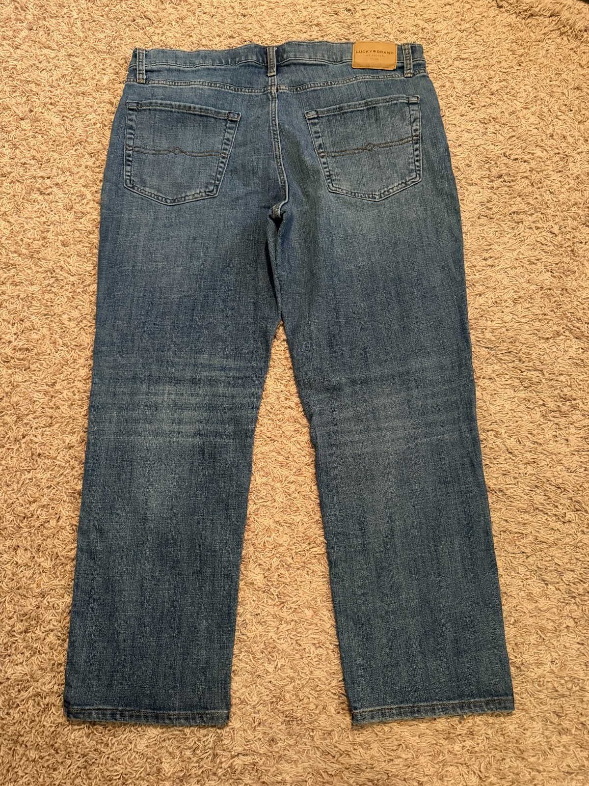 EUC Lucky Brand Jeans – ‘223 Straight’ – Mens tag=38×30 (MEASURED 38×29)