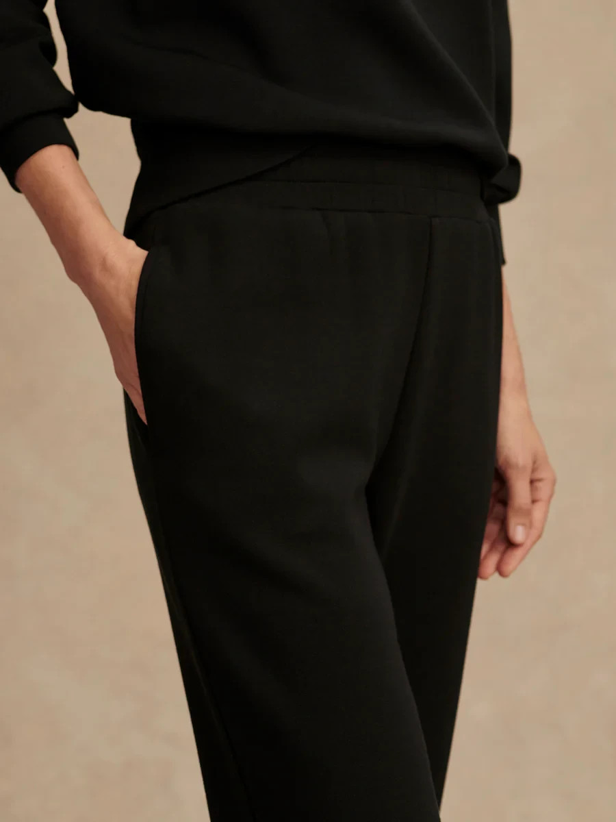 Varley The Slim Cuff Pant 27.5″ in Black, Size XXS