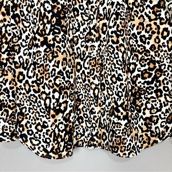 Talbots Classic Cotton Leopard Shirt Women’s Size L Button Front Neutral Chic