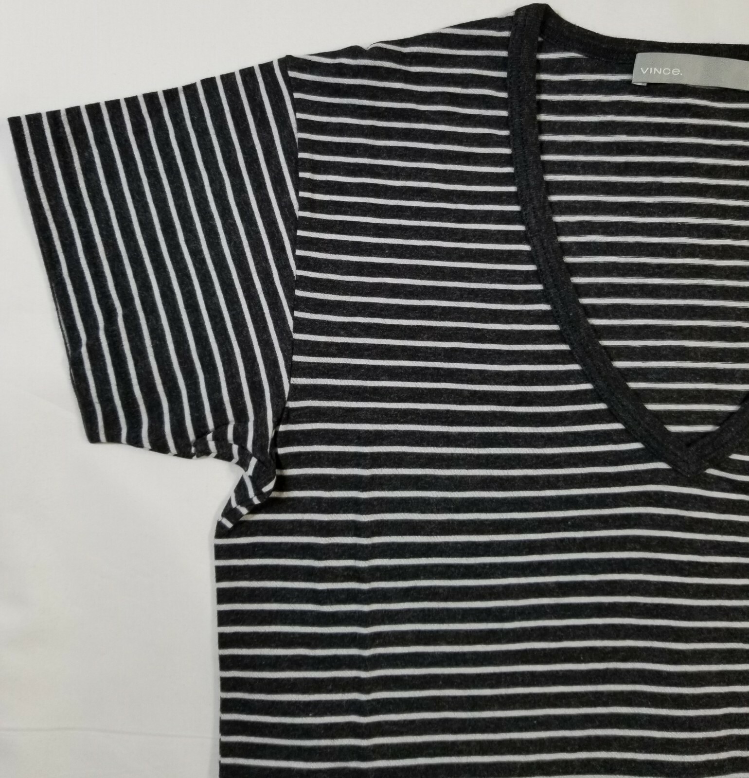 NWT Vince Striped V-Neck Short Sleeve Tee in Black/White 100% Pima Cotton XS $85