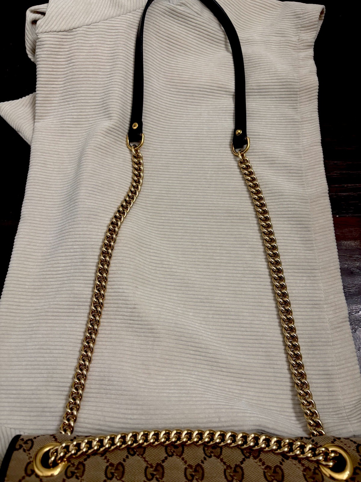 Gucci GG Marmont medium shoulder bag