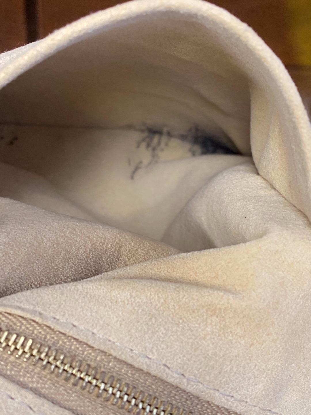 Authentic Louis Vuitton Monogram Artsy MM Shoulder Bag