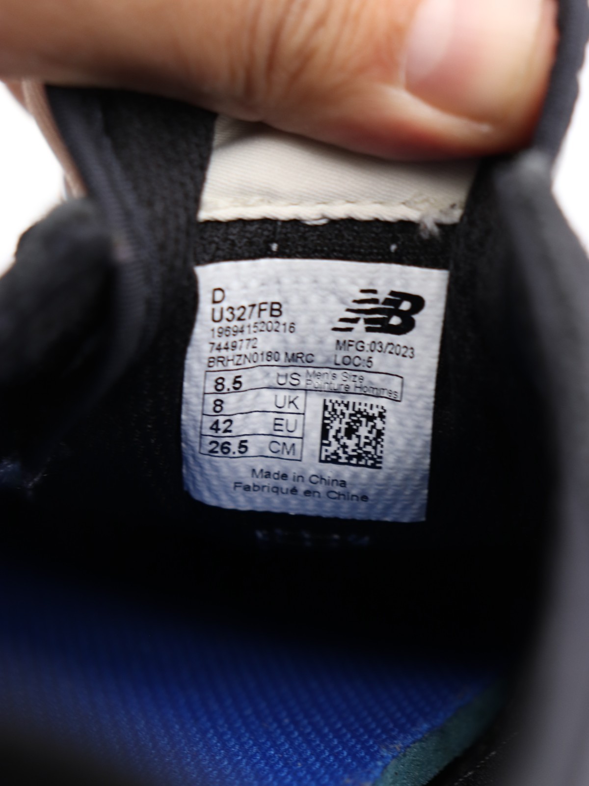 New Balance 327 Figs Men’s Size 8.5 D Black White Athletic Sneakers U327FB