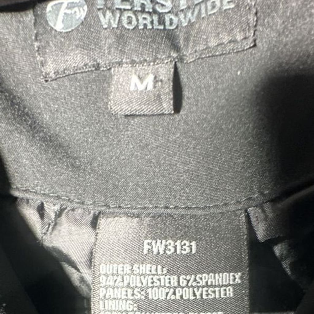 High performance Outerwear Fersten Worldwide fleece waterproof toggle hood M