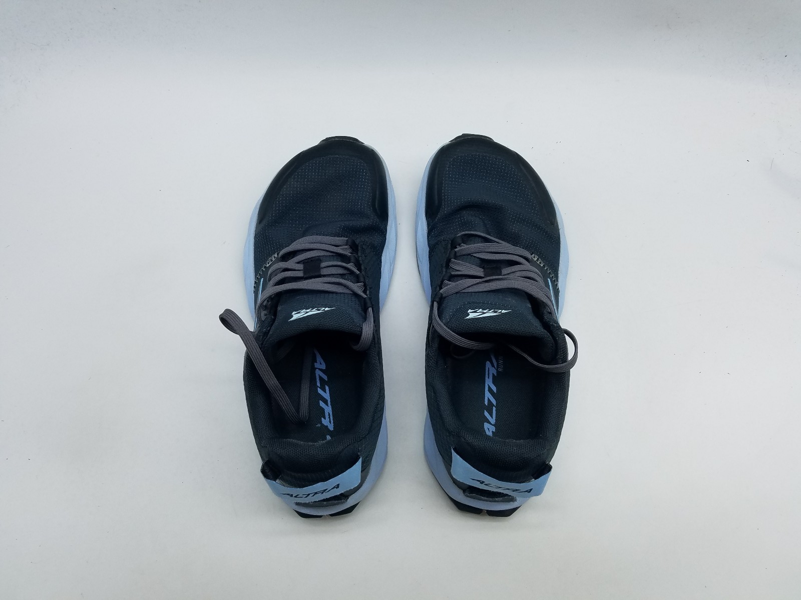 Altra Superior 6 Women’s Size 7 Running Shoes Black Dark Gray Foot Shape