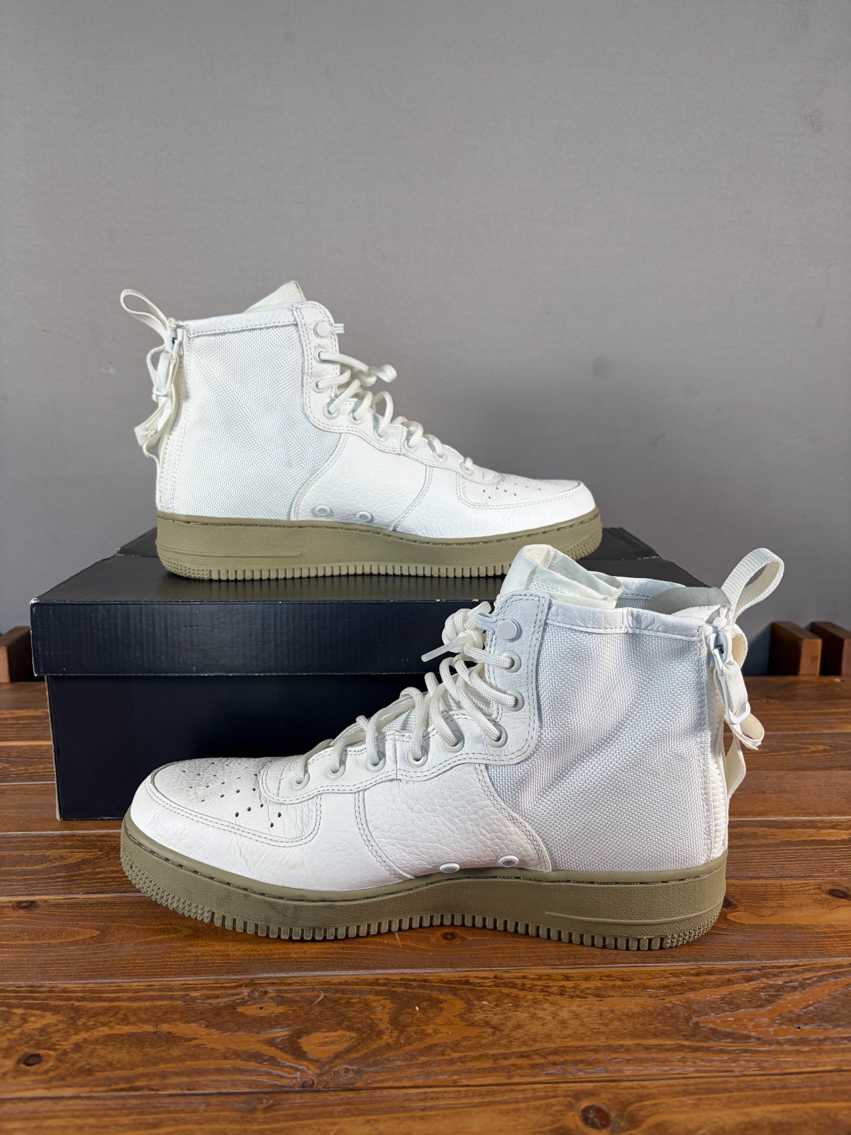 Nike Air Force 1 SF Mid Ivory Olive With Original Retail Box Size 10.5