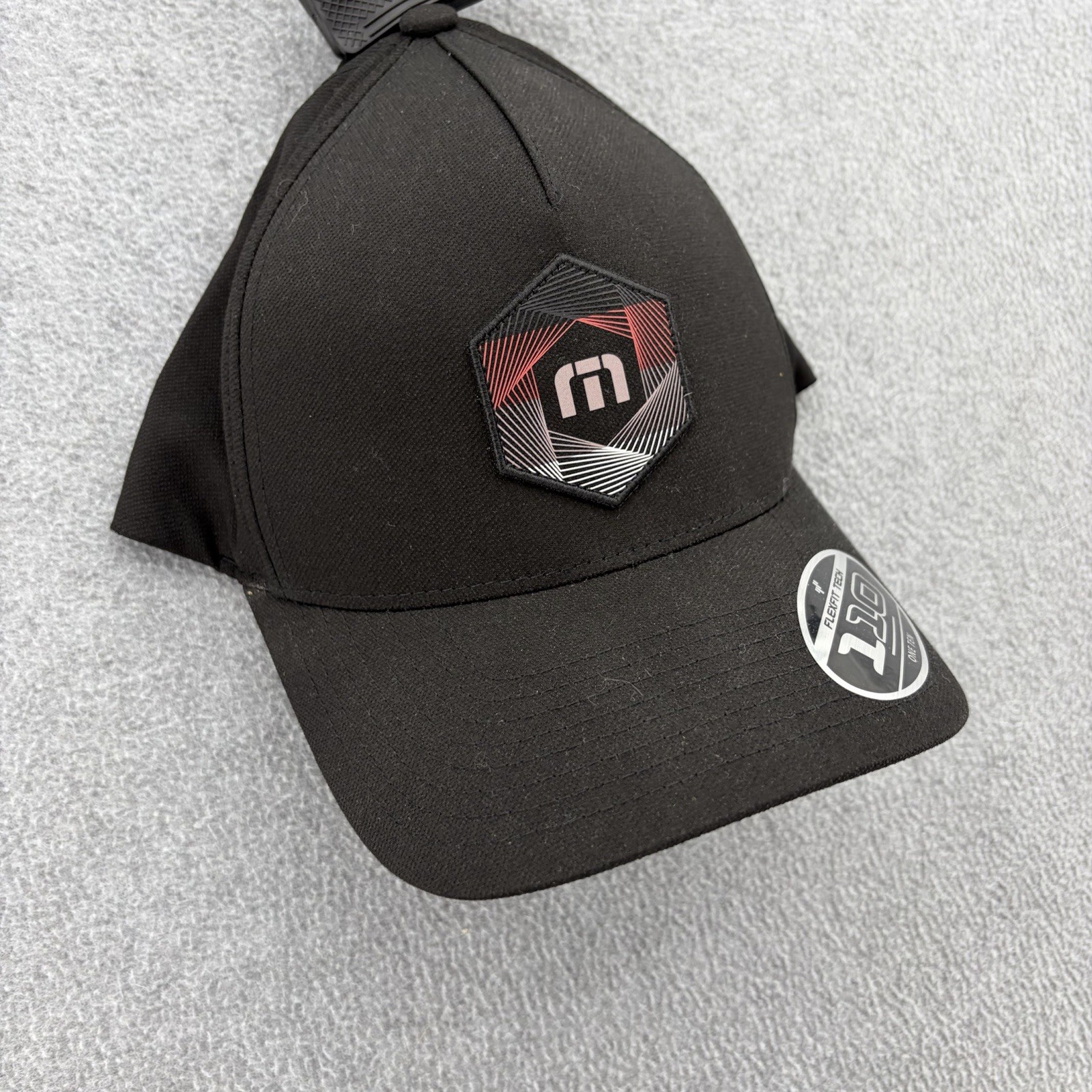 TravisMathew Eternal Optimist 110 Flexfit Tech Cap Hat Black New Without Tags