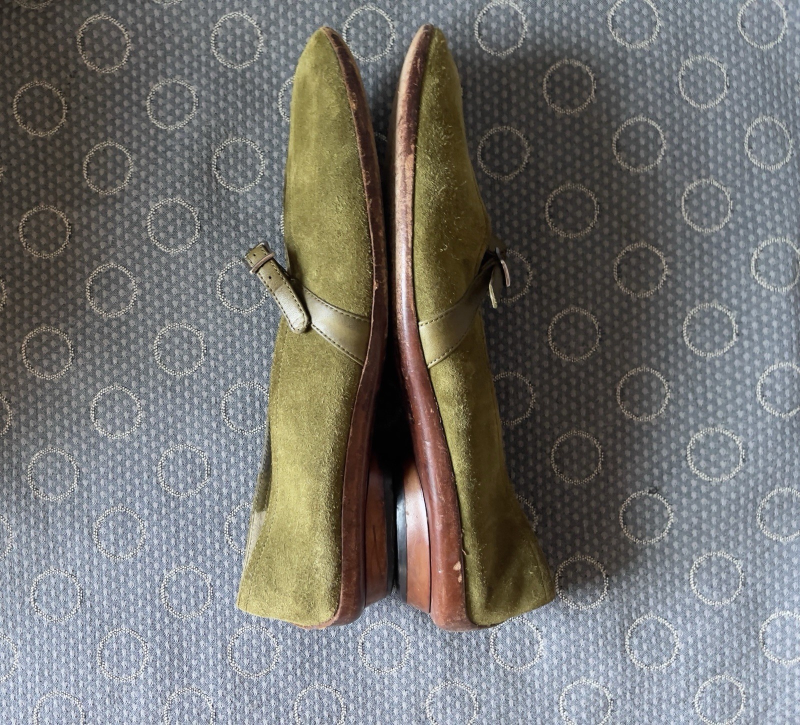 SALVATORE FERRAGAMO OLIVE GREEN SUEDE AUDREY MARY JANE FLATS WITH STRAP 6,5C