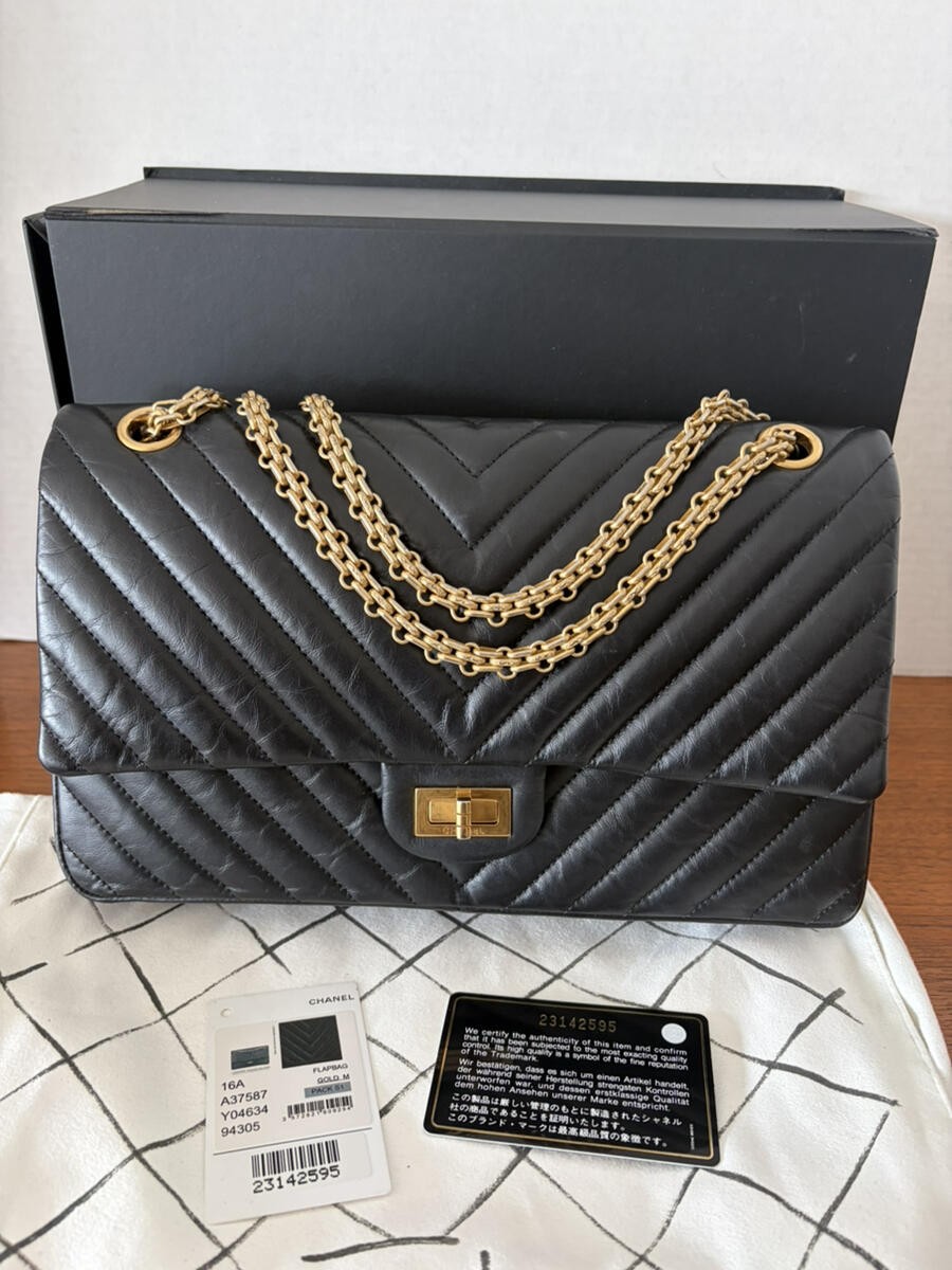 Auth 16A Black CHANEL 2.55 Chevron Reissue 226 Double Flap Calf Handbag GHW