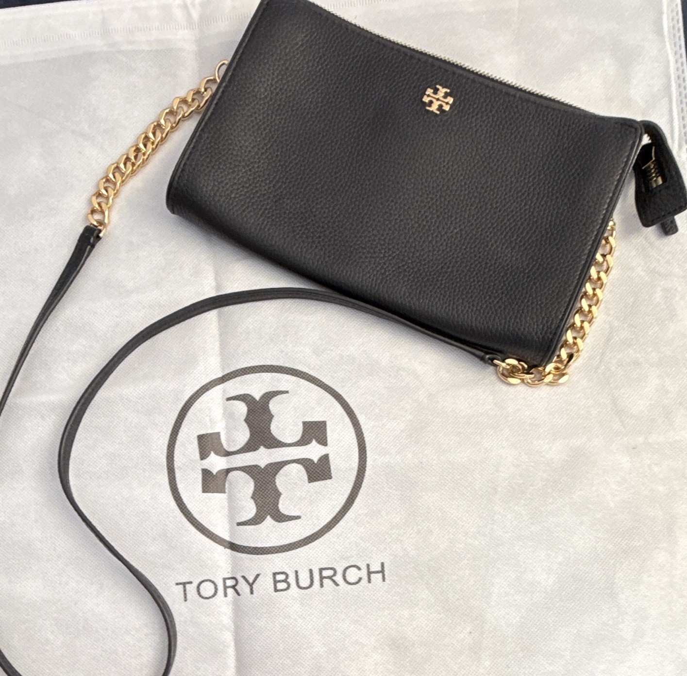 Tory Burch Black Pebbled Crossbody Bag Gold Chain Strap detachable Zip Logo