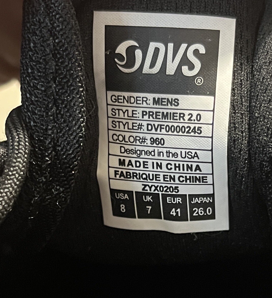 DVS Shoe Company Premier 2.0 Black/ White Men’s Size 6 Model #: DVS0000245