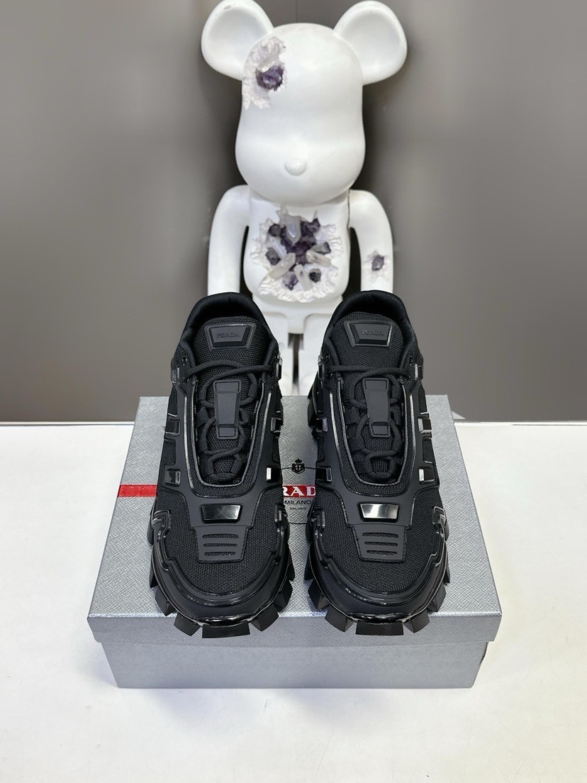 Prada “Cloud Break” black thick-soled simple and fashionable men’s shoes