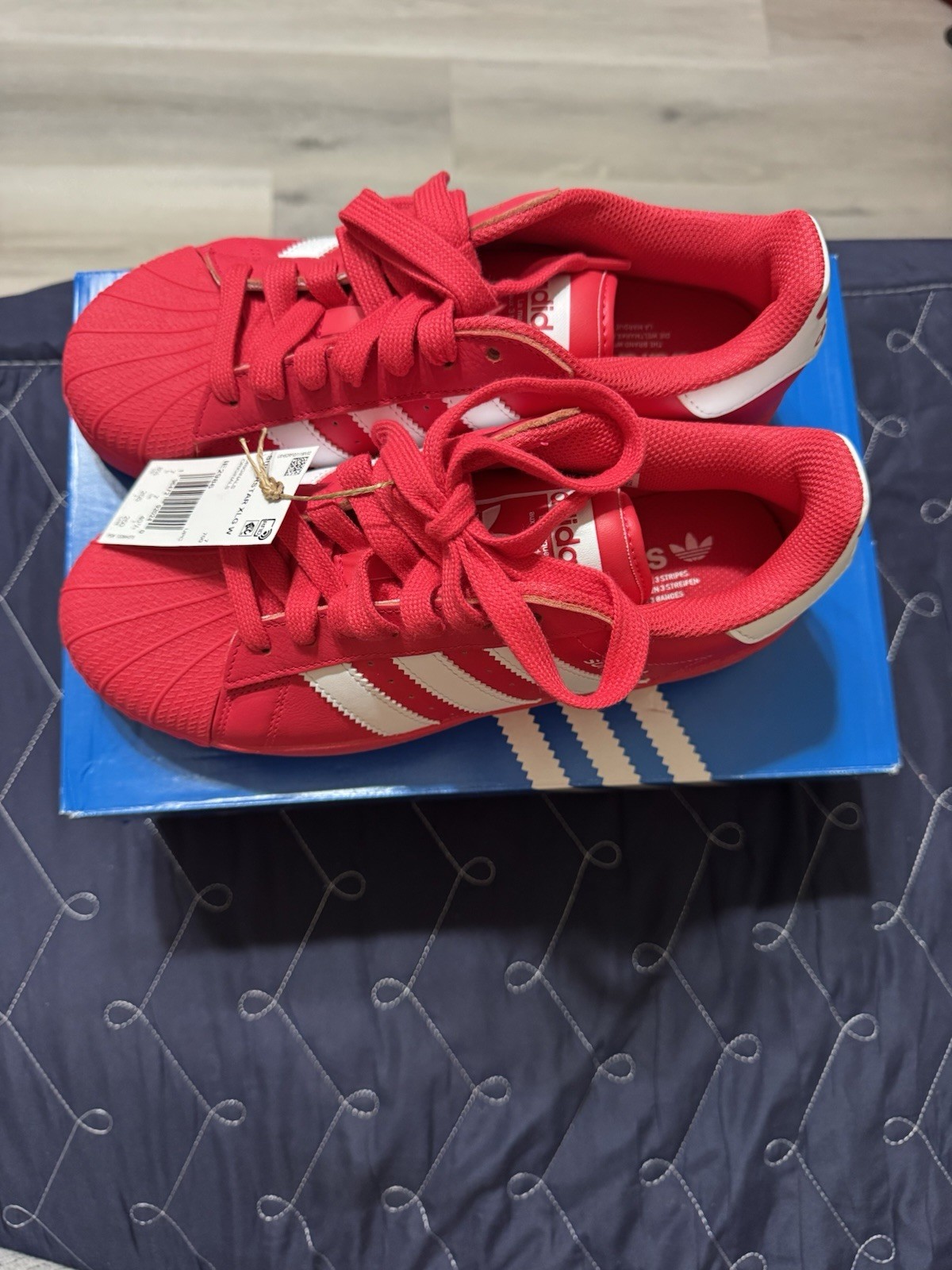 adidas Superstar Men’s Red/White Low Top Lace-Up Athletic Sneakers New w/ Box