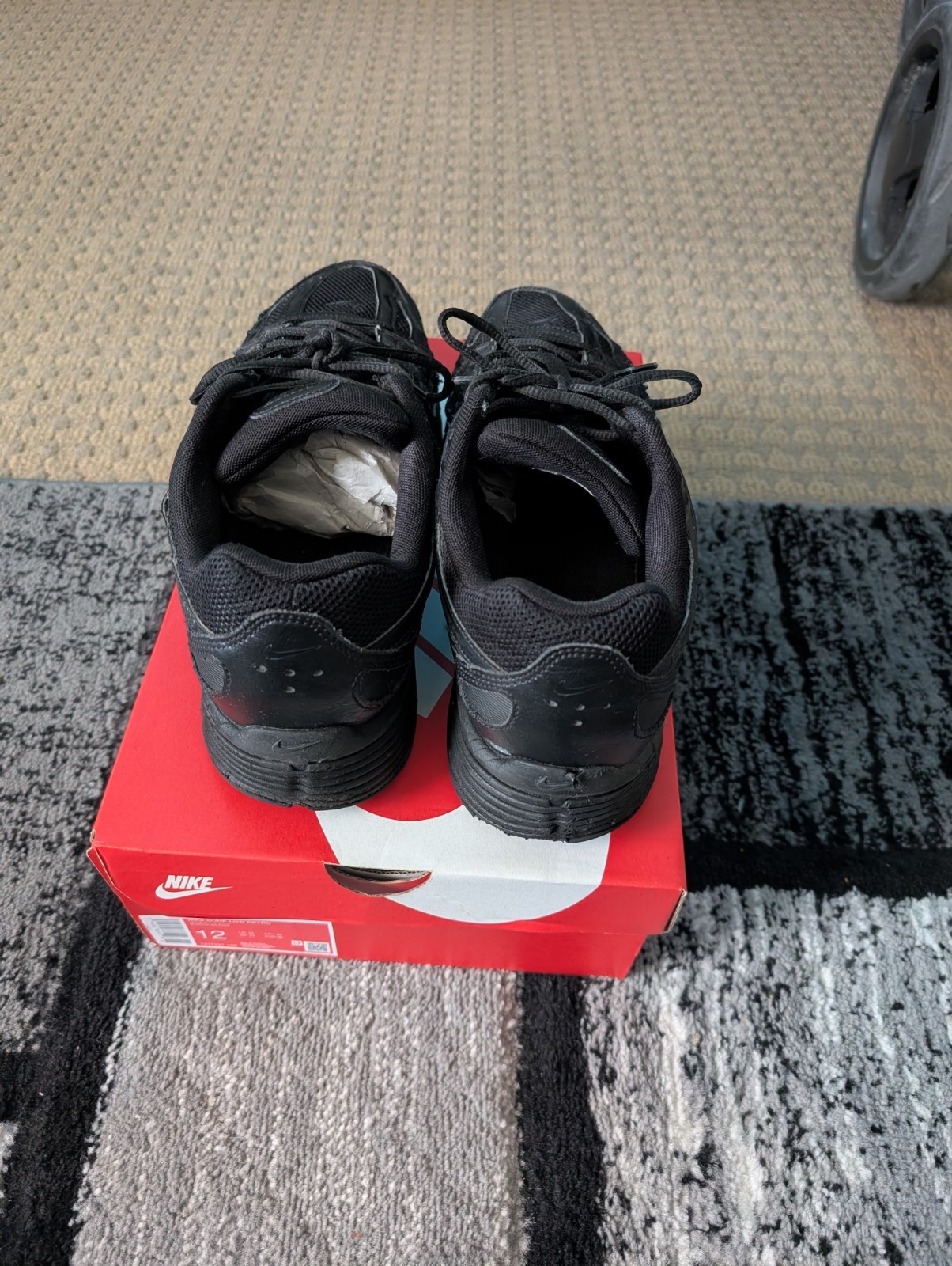 Men Nike Shoes Size 12
