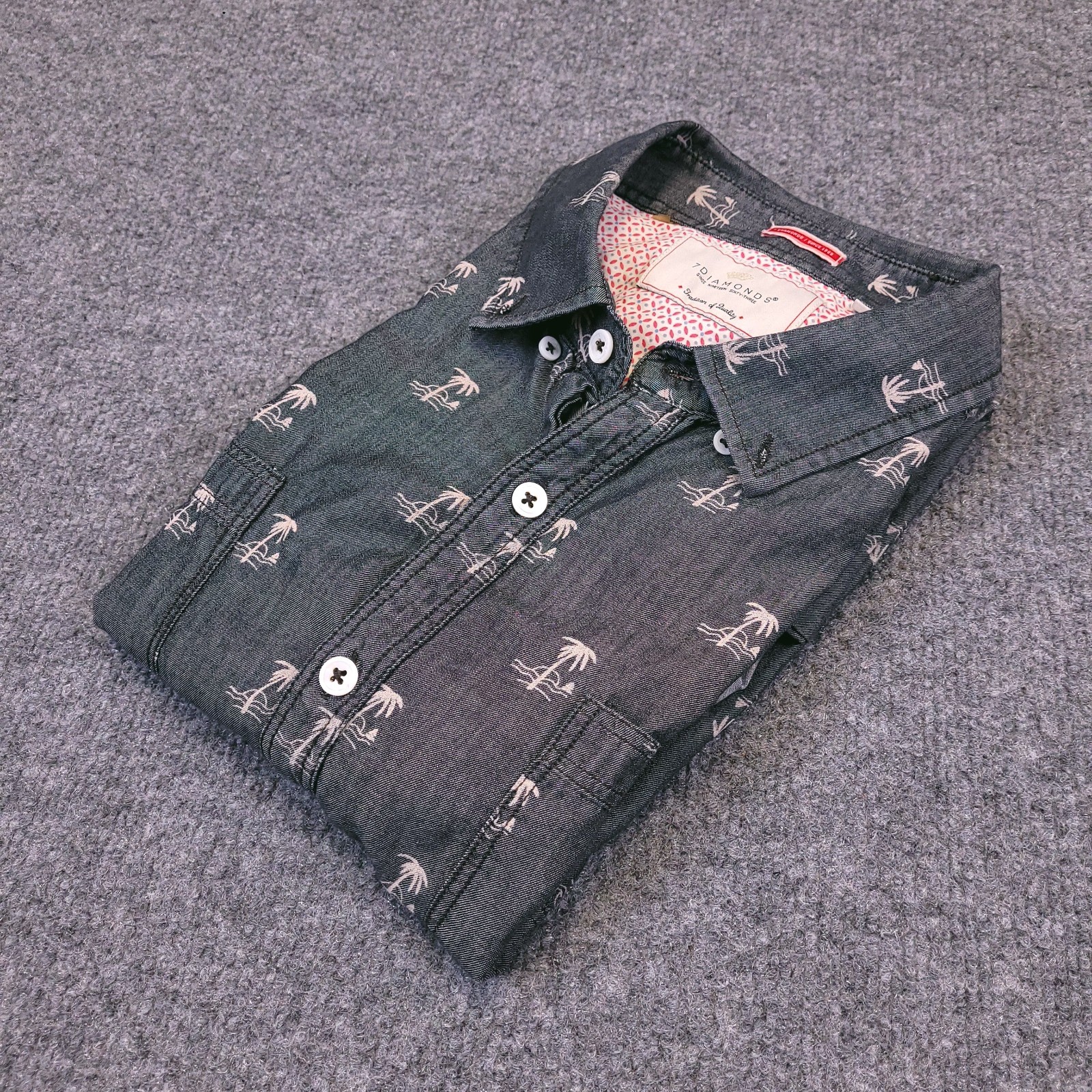 7D 7Diamonds Shirt Mens Large Button Up Gray Fade Geometric Palm Tree Cotton