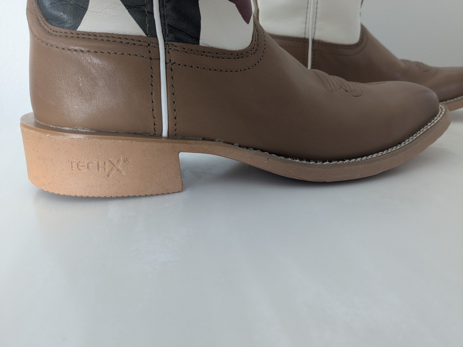 New Twisted X Olivia Bennett Cowboy Boots – Size 7.5