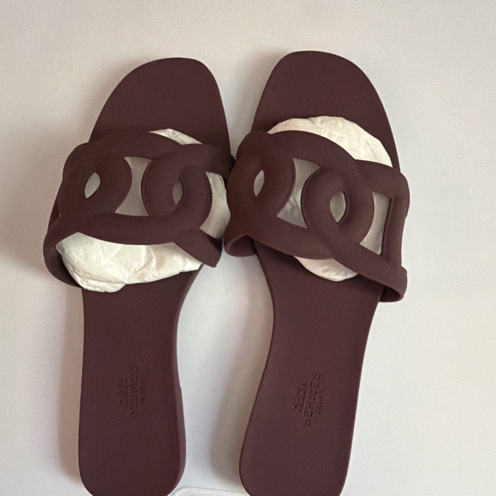 Hermès Burgundy Logo Slide Sandals Women’s Solid Rubber EU 39
