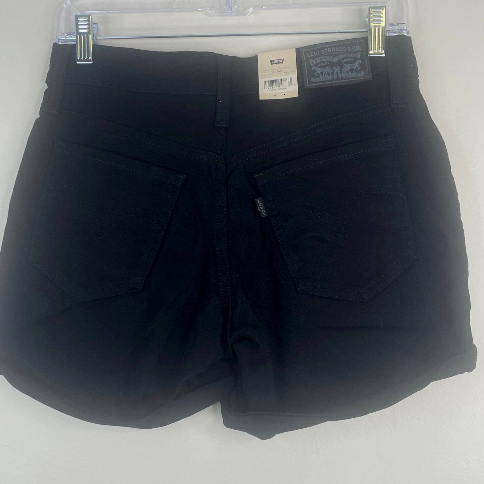 Levi’s Mid Length Shorts NWT Womens 27 Black Festival Classic Black Logo Slim