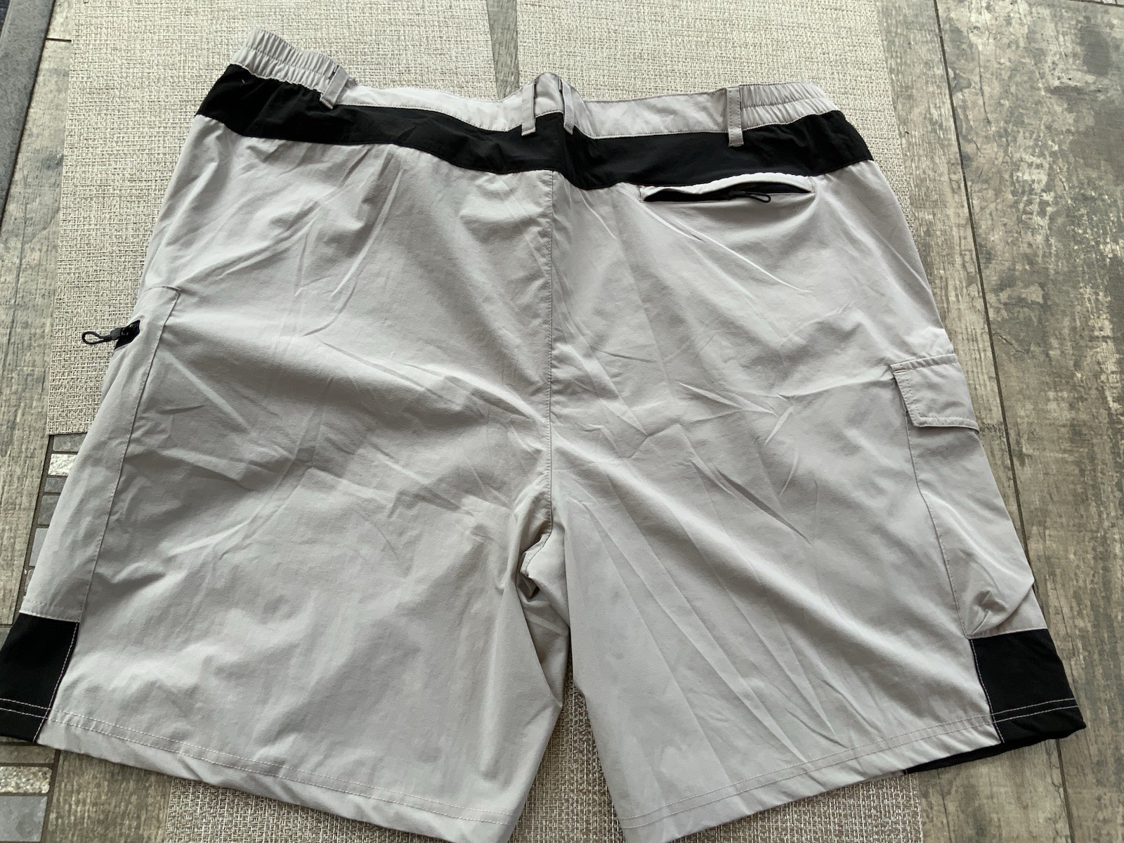 EZRUN Men’s Hiking Cargo Shorts 2XL Gray Black Quick Dry Stretch Nylon Outdoor