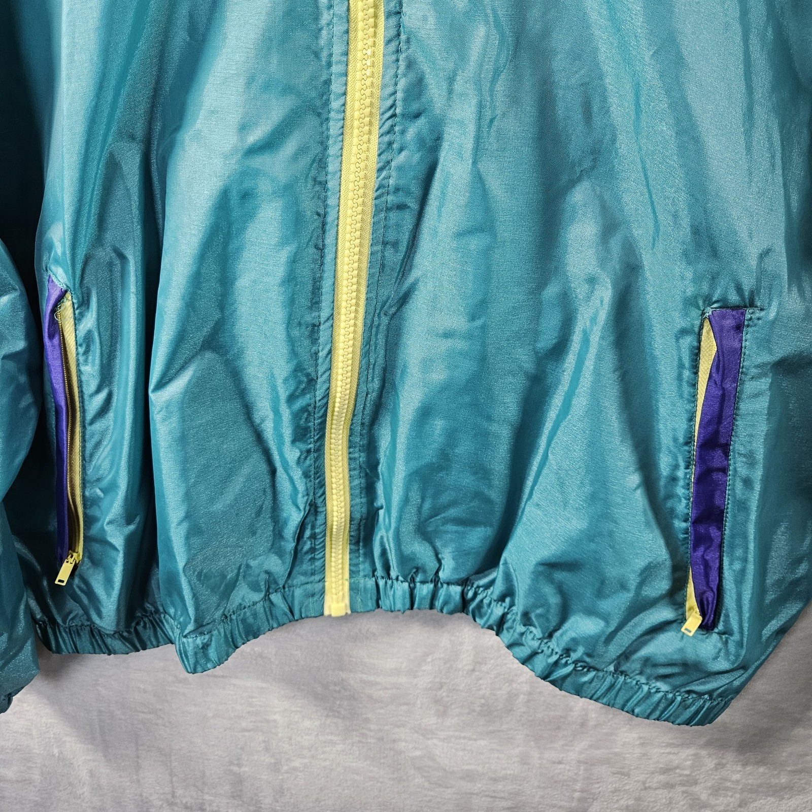 VTG 90s OshKosh B’Gosh Windbreaker Sz Large Colorblock Track Jacket Vented Hood