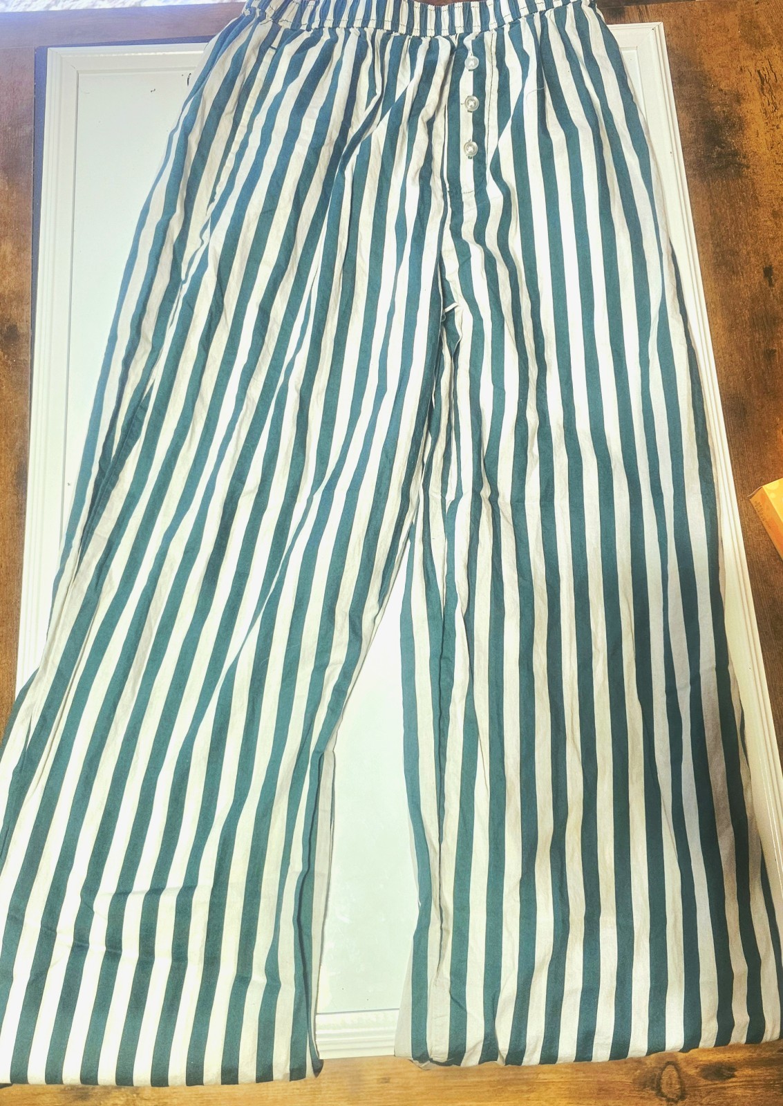 Grayson/Thieads Women’s XS Green/White Striped Button Front Lounge Pants