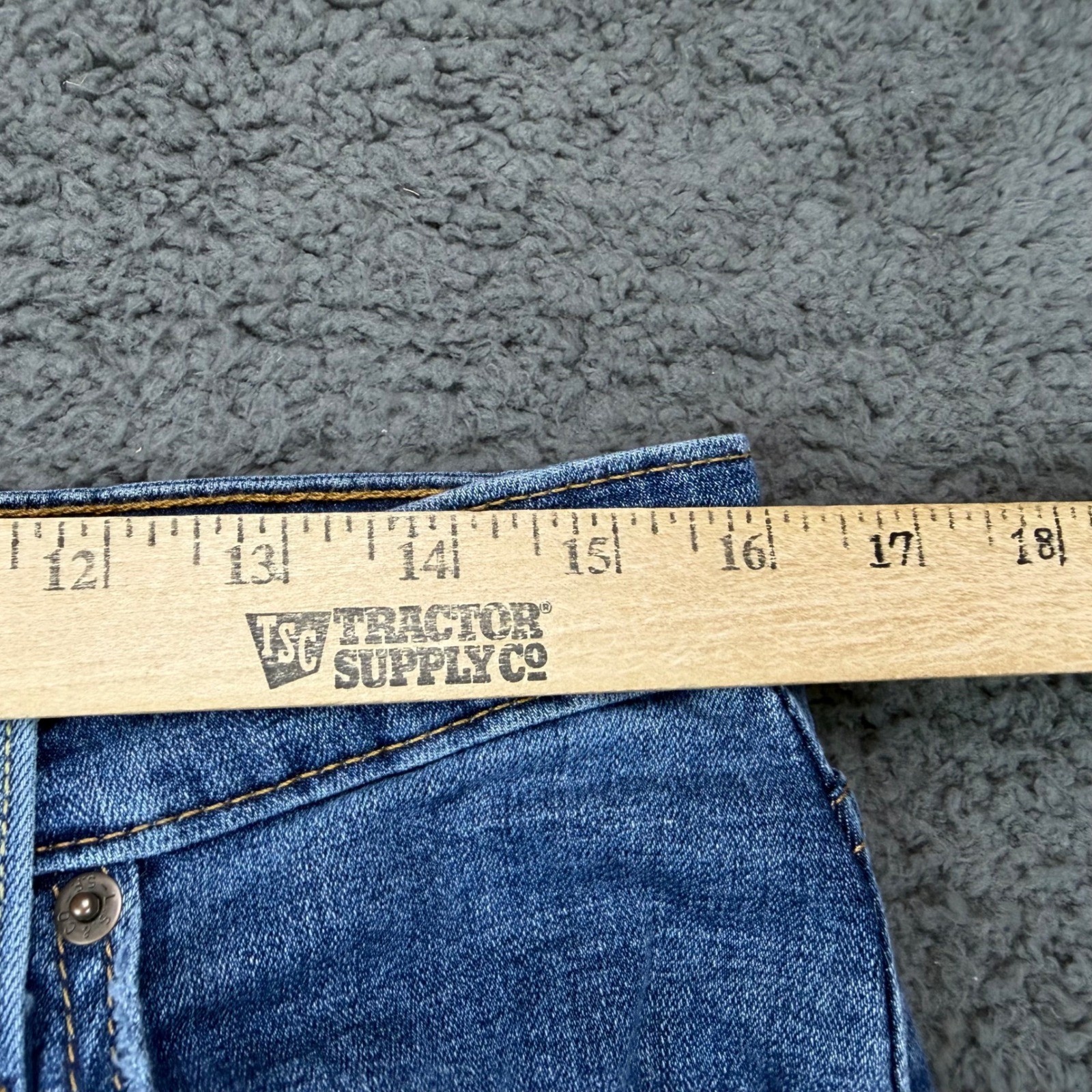 Levi’s Womens 726 Flare Jeans Distressed Blue Denim Size 32×30