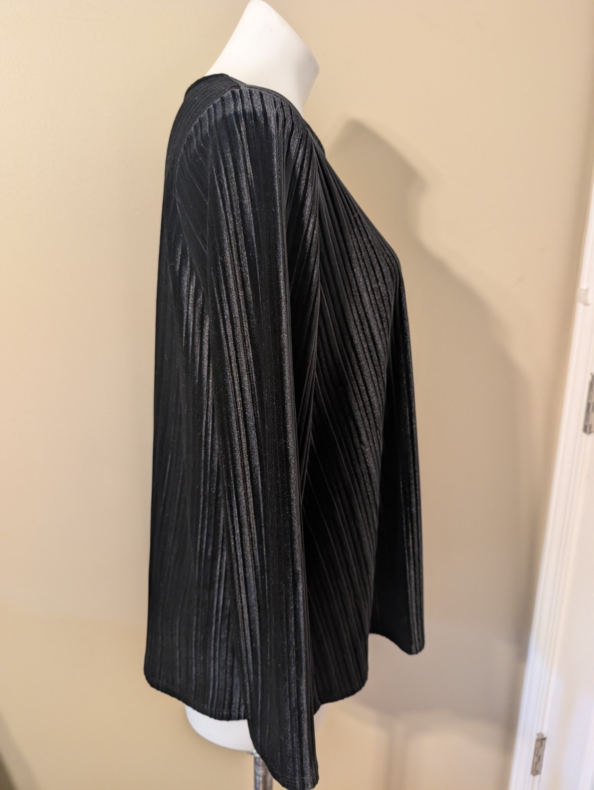 J. Jill Wearever Collection size M Velvety Velour Black / Black Striped Top NWT