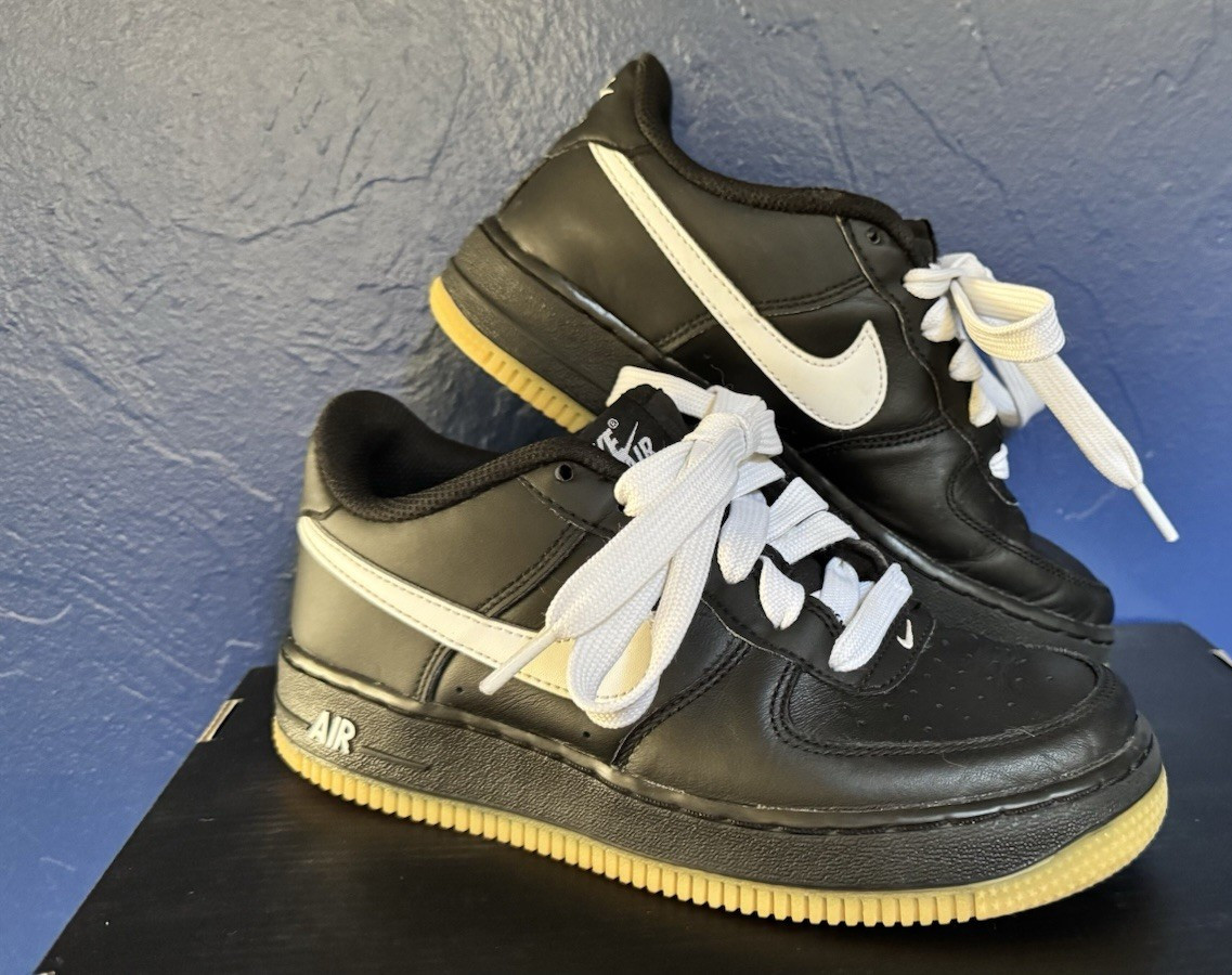 Nike Air Force 1 Low Unisex Kids 4Y (EU 36/UK 3.5) Black/White IB8845-001
