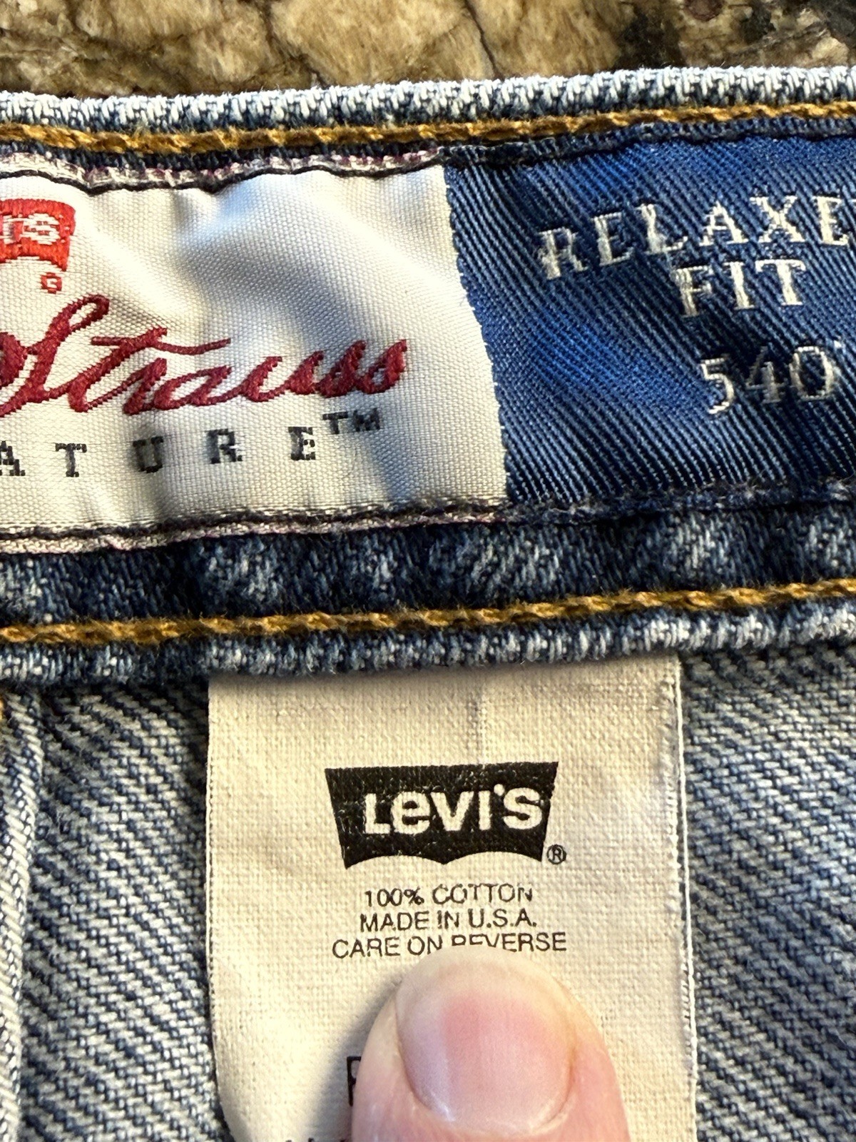 VTG Levi’s 540 Relaxed Fit Y2K Brown Tab Men’s Blue Jeans Size 42×30 USA Made