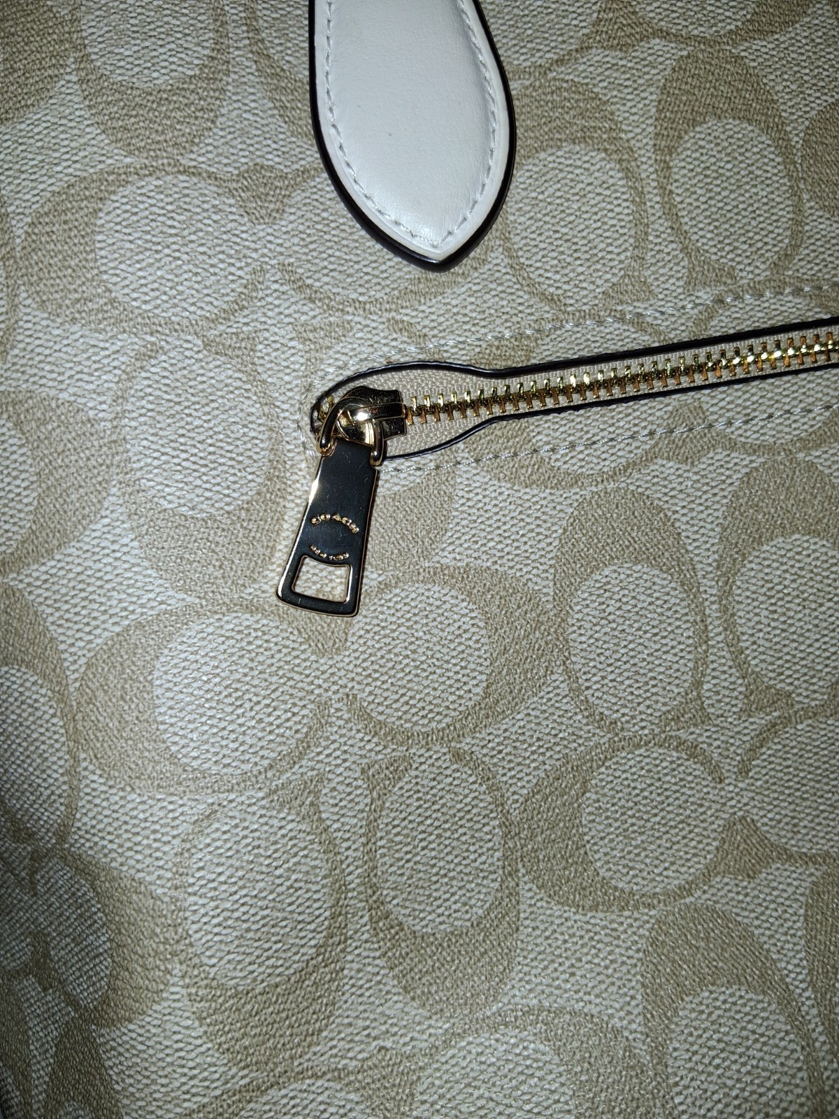 Coach CH504 Cream, Tan Canvas and Leather Signature Gallery Tote Bag Purse
