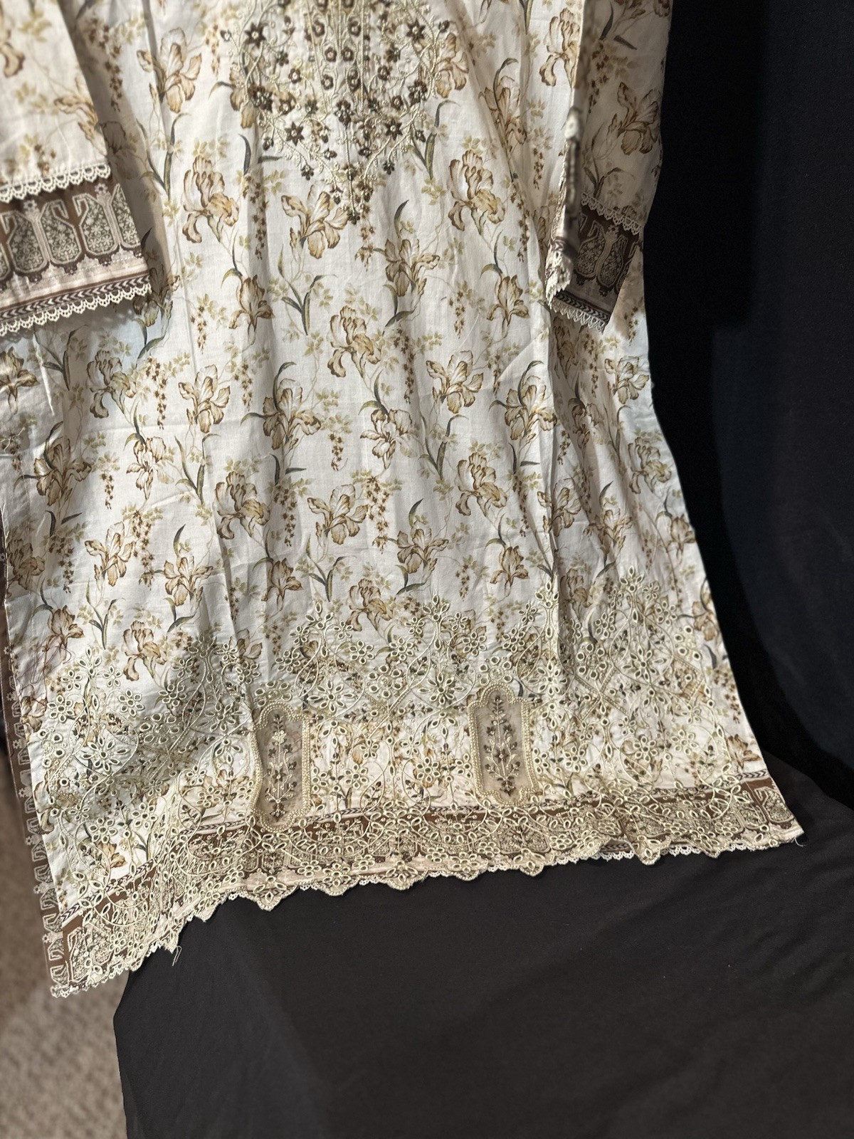 Riwayat Brand Embroidered Lawn/Cotton Shirt / Kurti-1 Pc – Medium & Large -$22