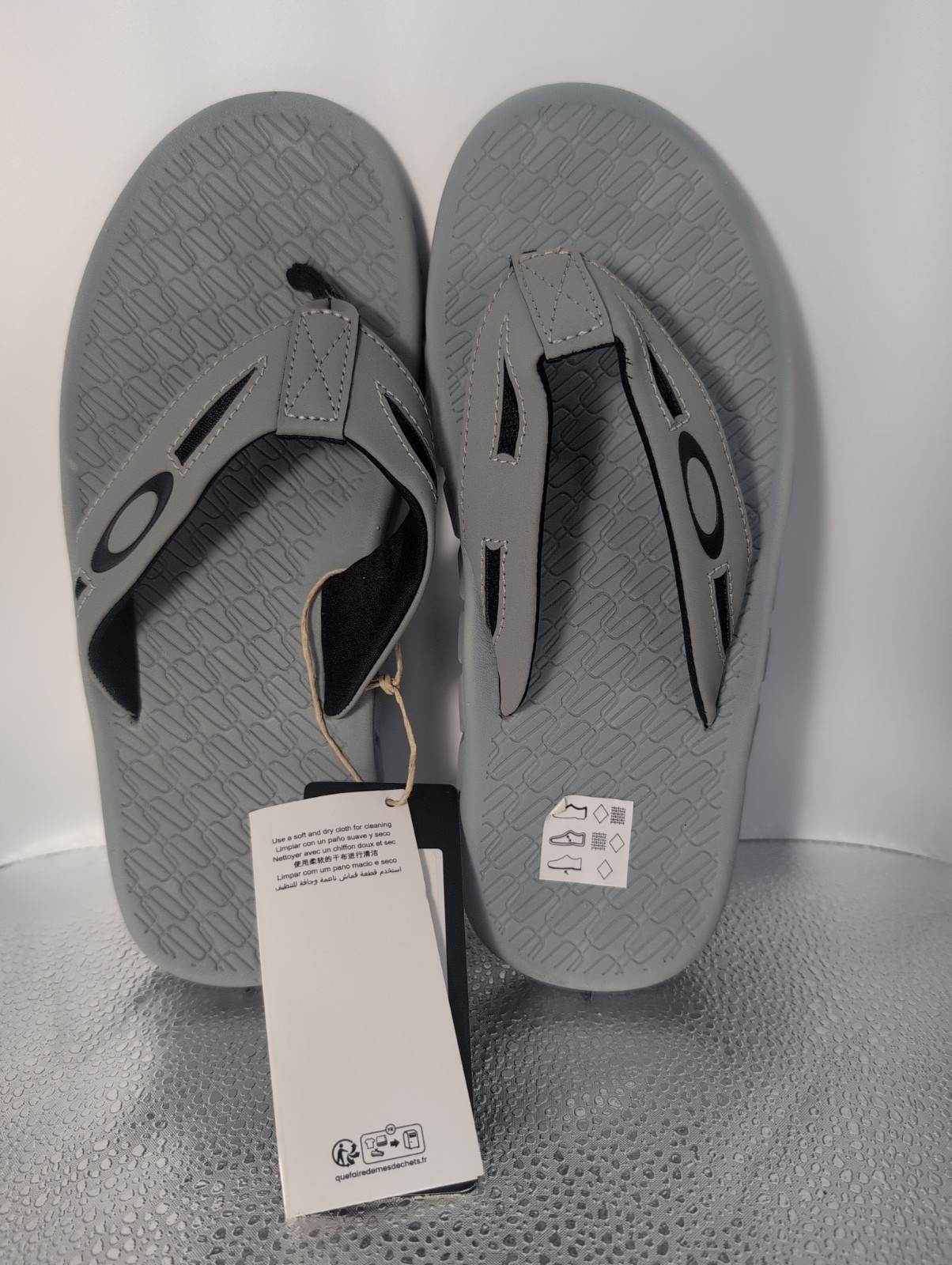 Oakley Operative Sandal 2.0 for Men, Size 7 Stone Gray