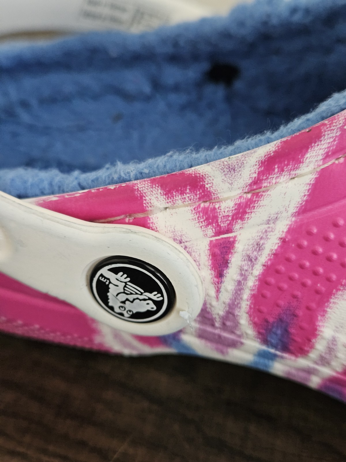 Clean GUC Crocs Classic Tie-Dye Hot Pink Lined Fuzzy Slides M 6/W 8 (US Size)