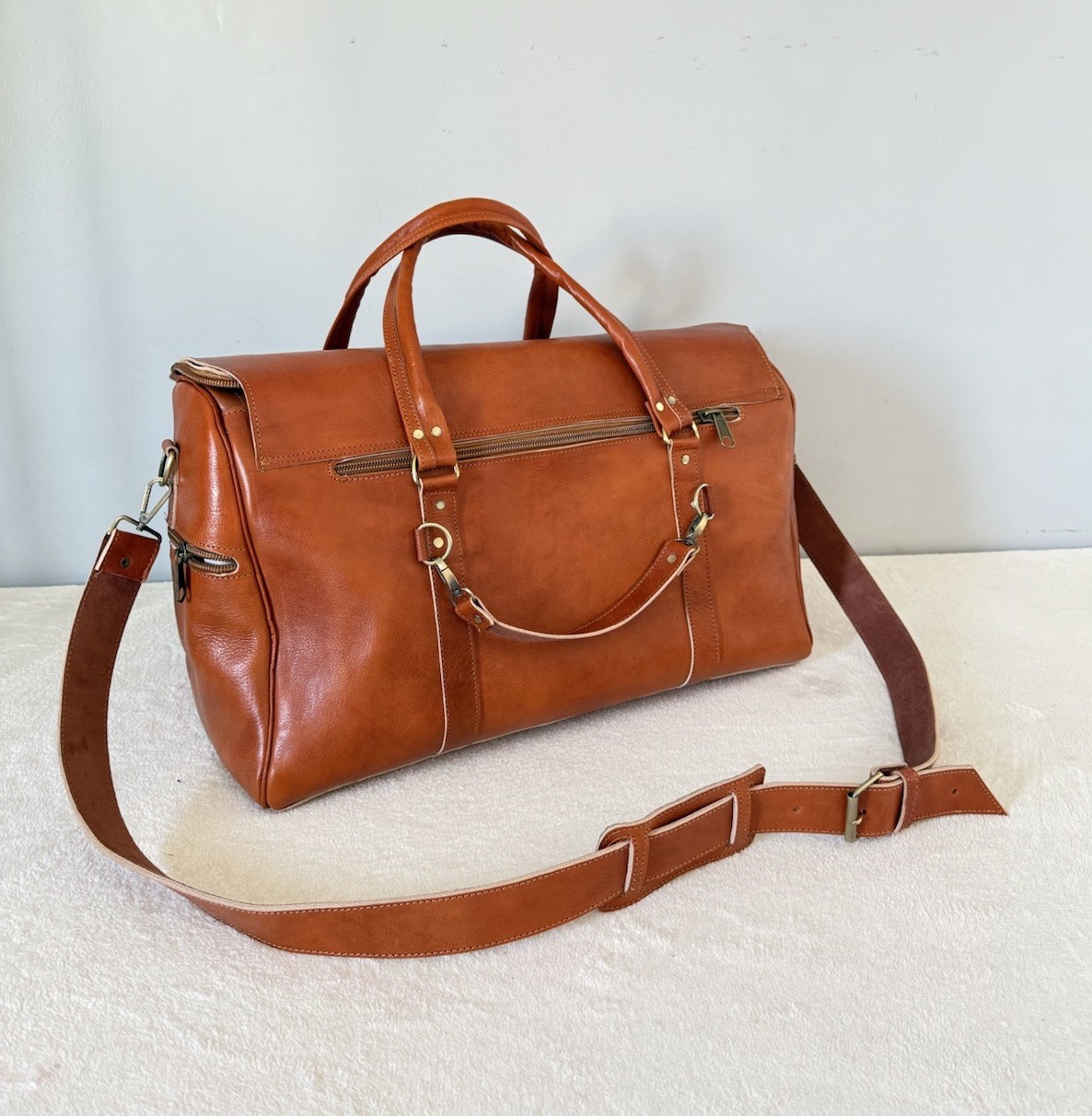 Genuine Leather Travel Bag – Cognac Caramel Brown | 55 × 35 × 25 cm – handmade