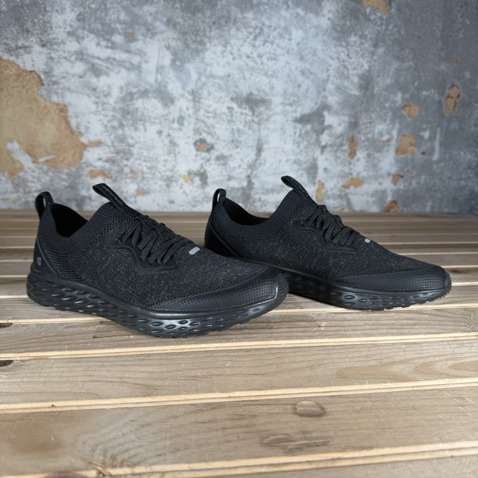 Women’s Shoes For Crews EVERLIGHT Pro Black Cushion Slip Resistant Sneaker – 6.5