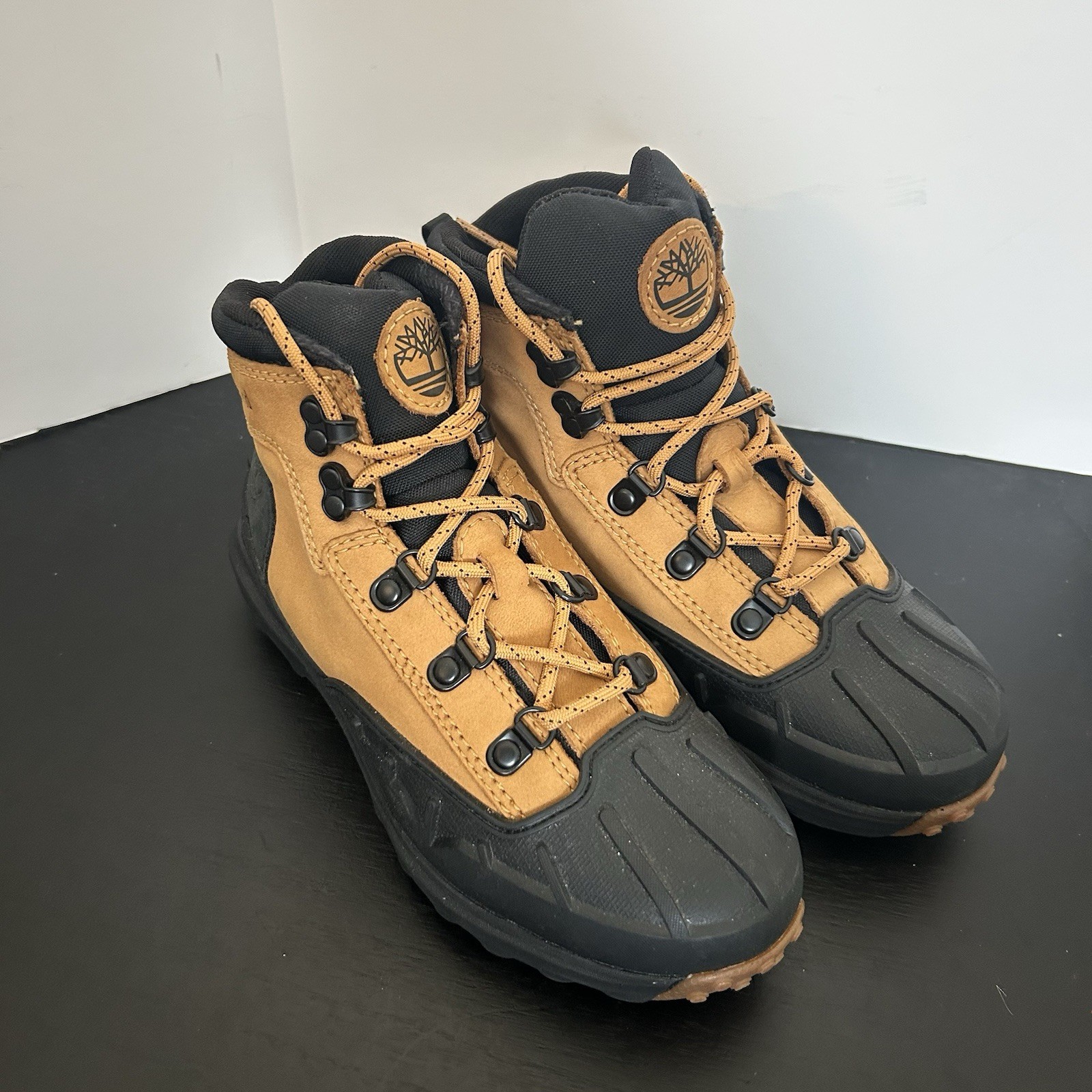 Timberland Converge Boots Boys Size 2 Wheat NuBuck Black Duck Hiking Waterproof