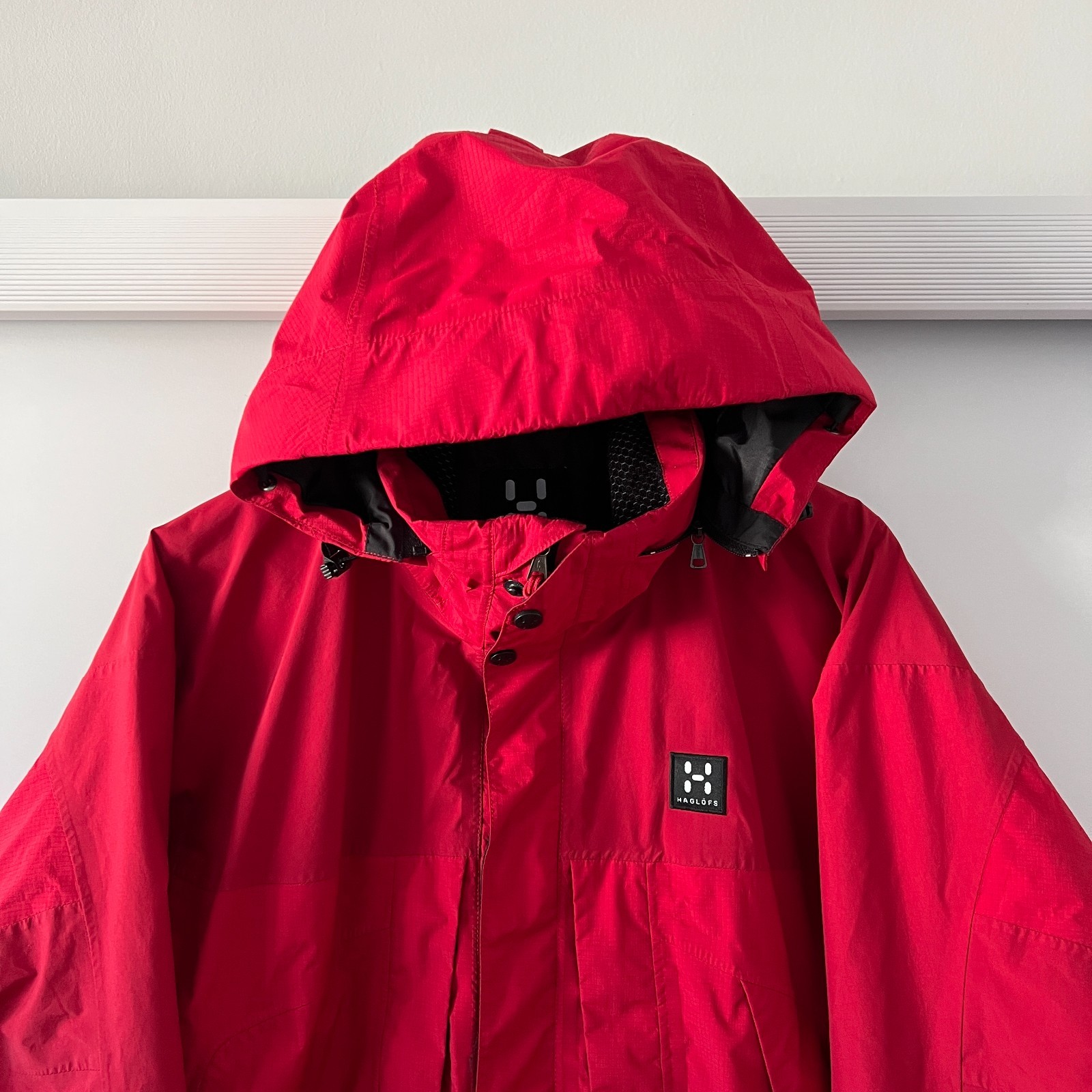 Haglofs Gore-Tex XCR Jacket Red Hooded Waterproof Shell Coat Outdoor Mens Size L