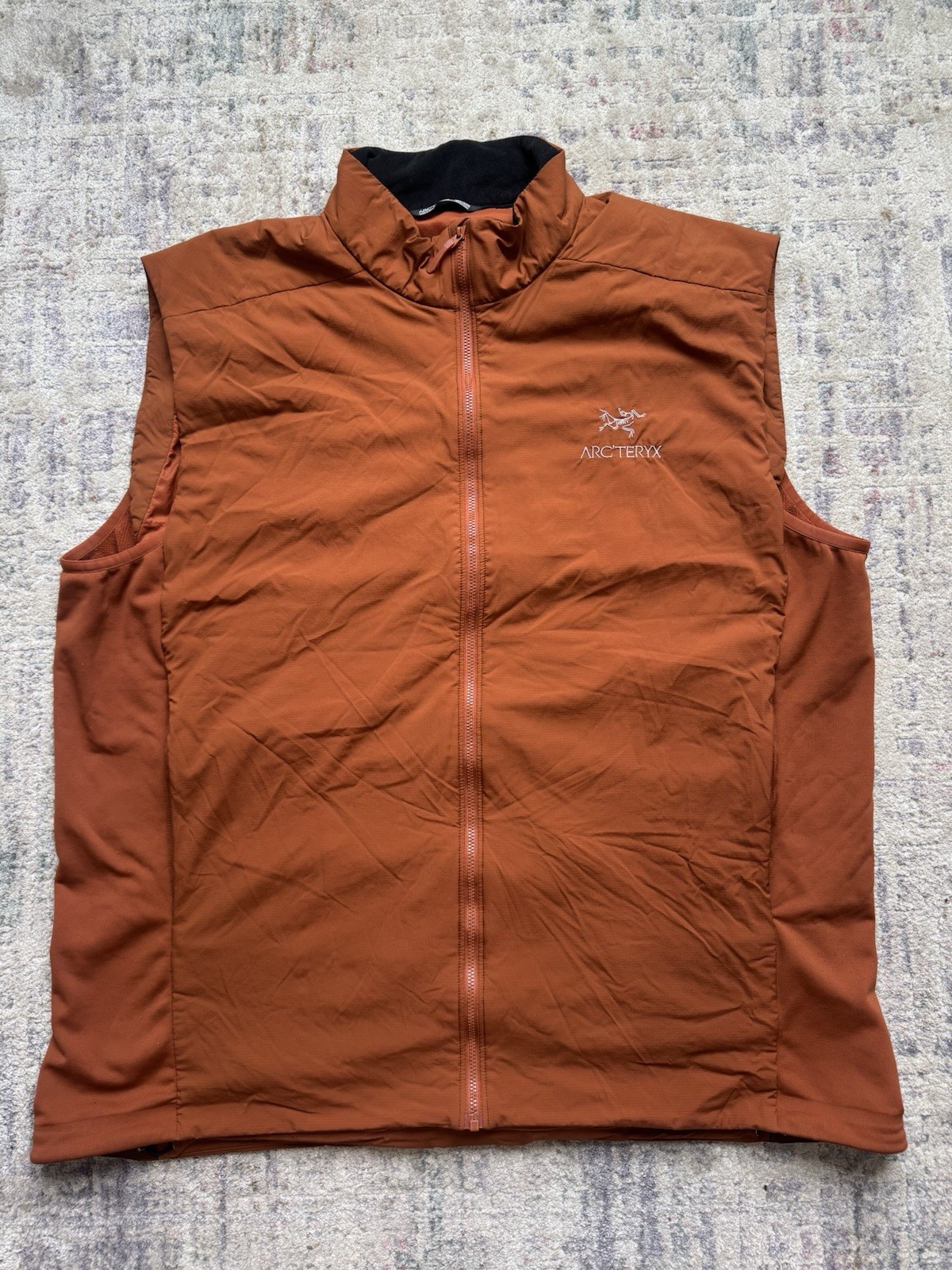 Arc’teryx Vest Mens 2XL Orange Atom LT Insulated Puff Full Zip Hiking Outdoors