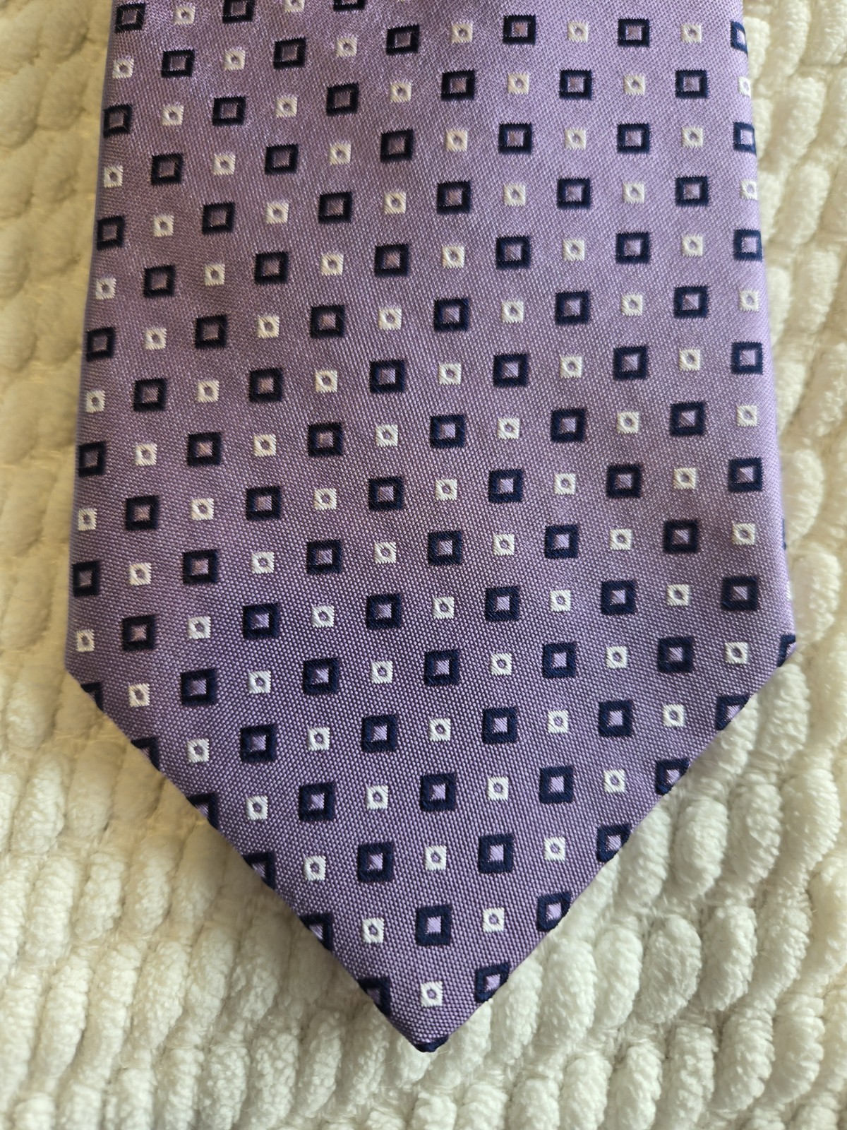 VGUC Hart Schaffner Marx 100% Silk Men’s Necktie 65 Inch, 3.5 Width, Big & Tall