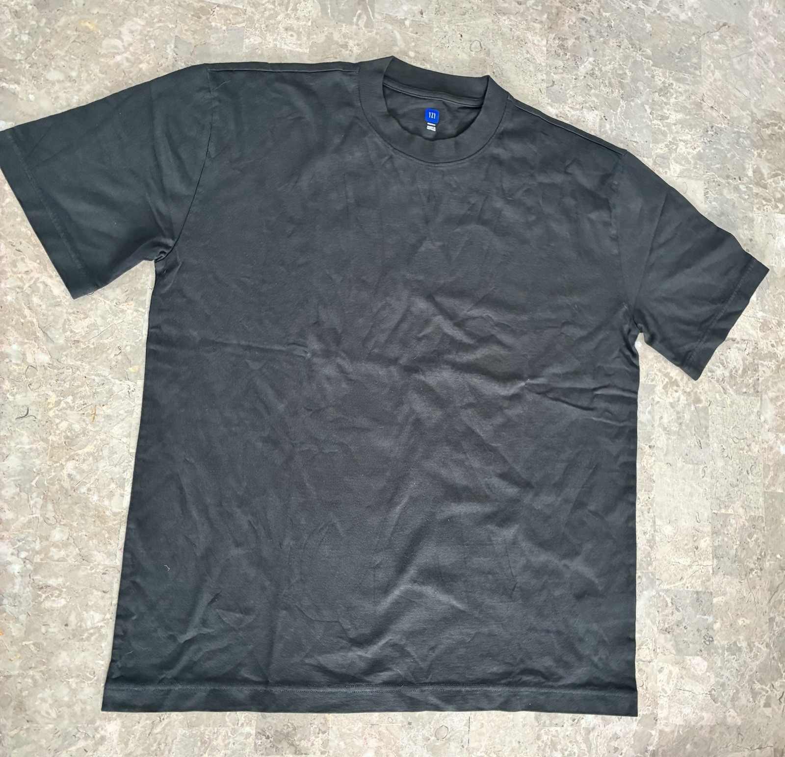 Yeezy Gap Blank Tee H02 Black Medium Short Sleeve Crew Neck Made in Vietnam