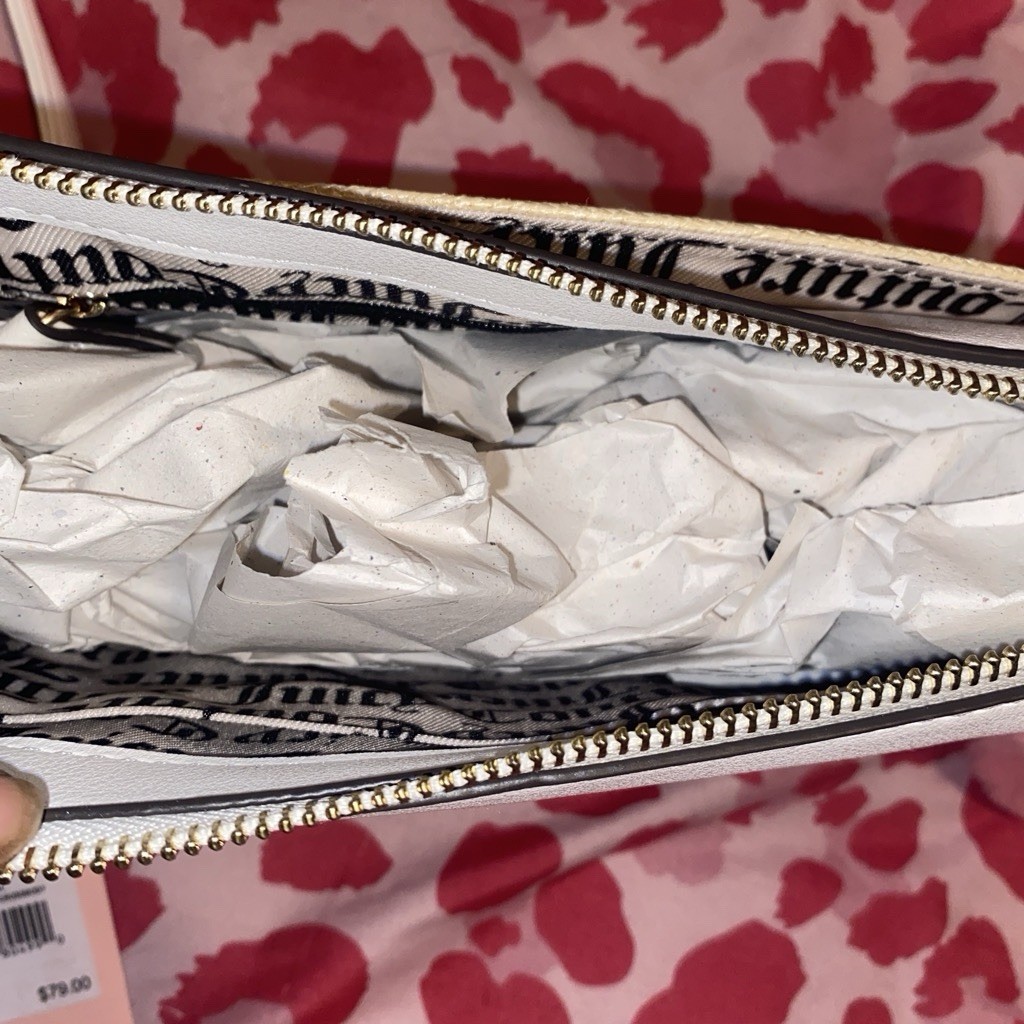 Juicy Couture Small Crossbody Logo Natural/White Pink Heart Charm