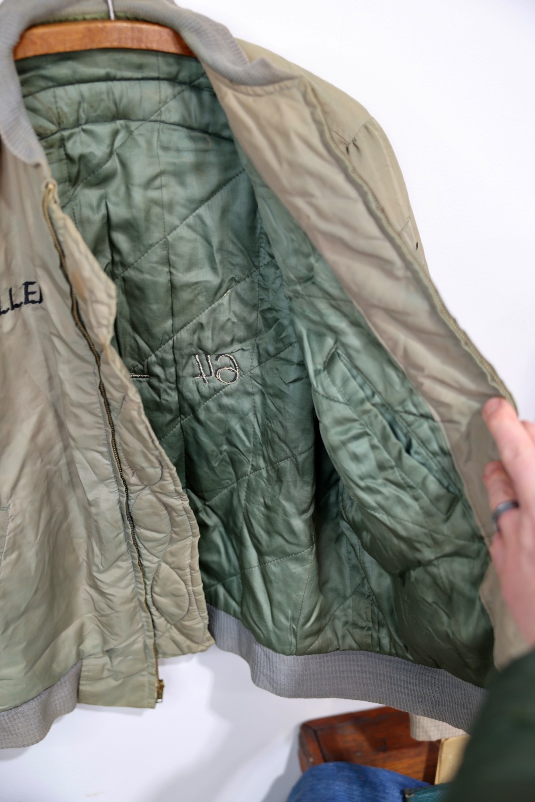 Vintage 1960s Korea War Souvenir Bomber Jacket Satin Size Medium Dragon Military