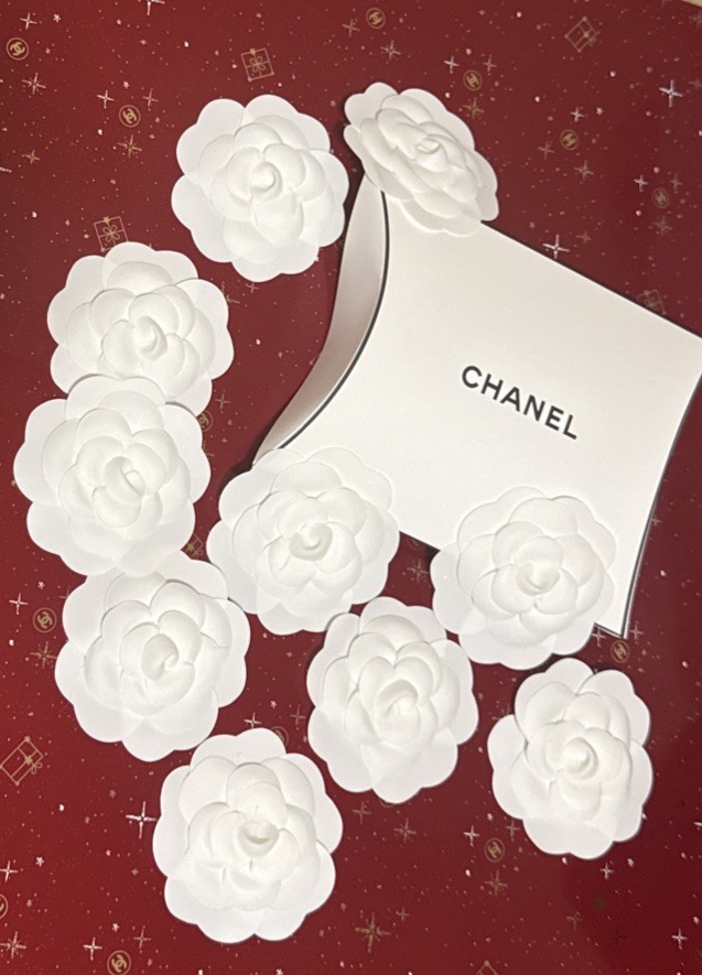 10 X CHANEL Classic White Camellia Flower Stickers