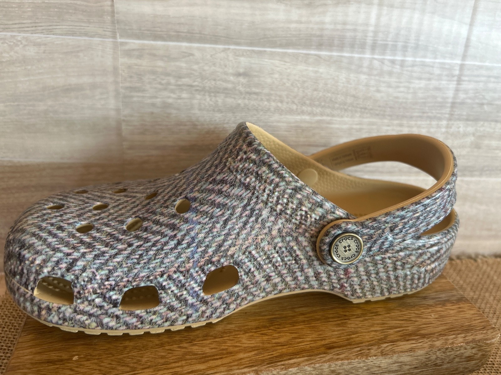 Crocs Classic Wheat Tweed Clog Slip -on Sandals Shoes US Size M6/W8